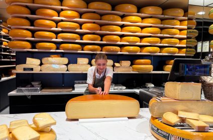 cutting-cheese